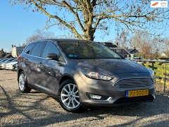 Ford Focus Wagon - 1.0 Titanium | Cruise + Clima + Navi nu € 5.975,