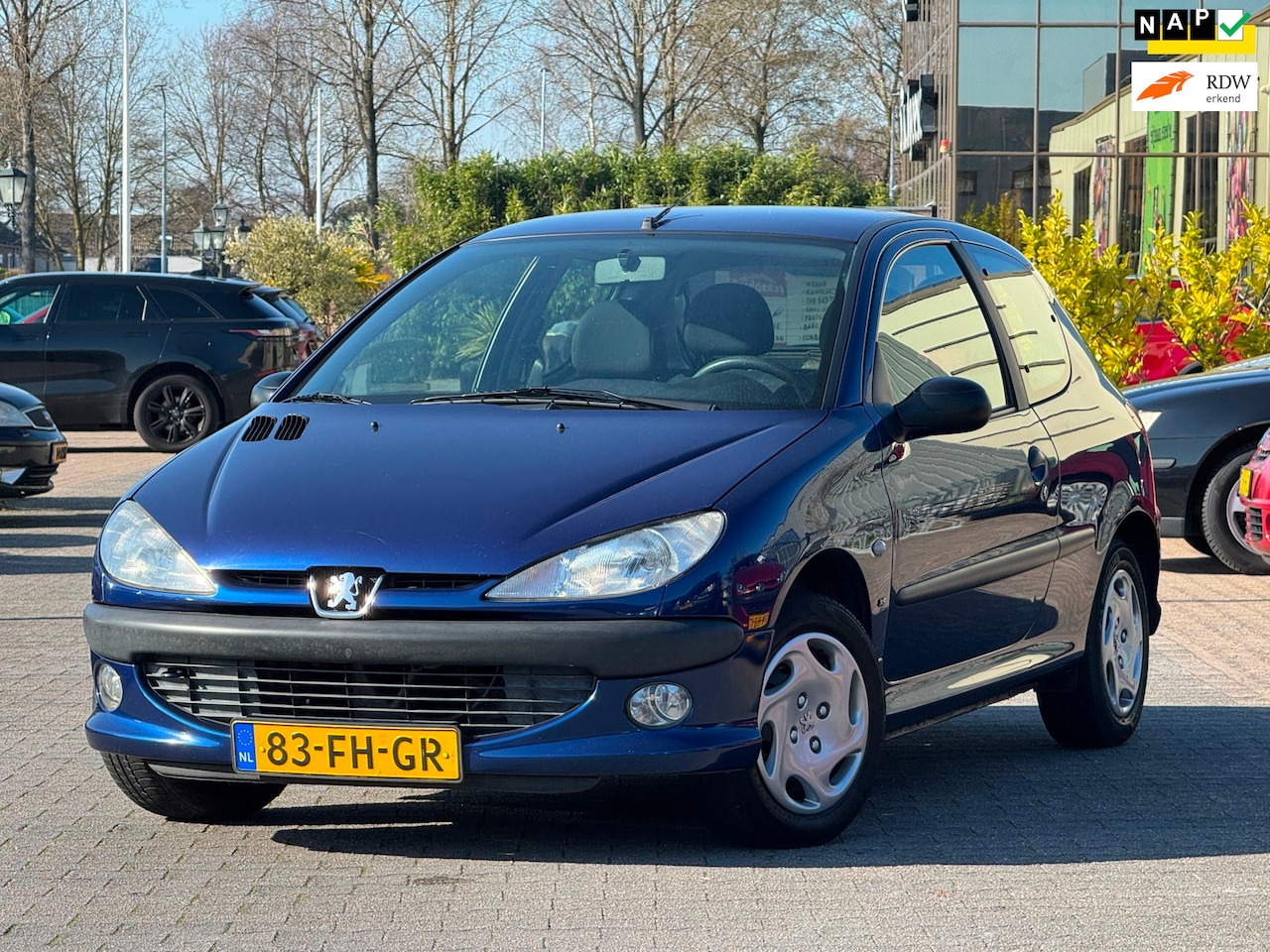 Peugeot 206 - 1.4 XS | Elektrische ramen | 2 Sleutels | Neerklapbare achterbank | - AutoWereld.nl
