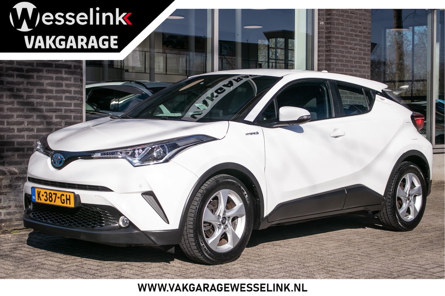 Toyota C-HR - 1.8 Hybrid Dynamic | Camera | Navigatie | Stoelverwarming | - AutoWereld.nl
