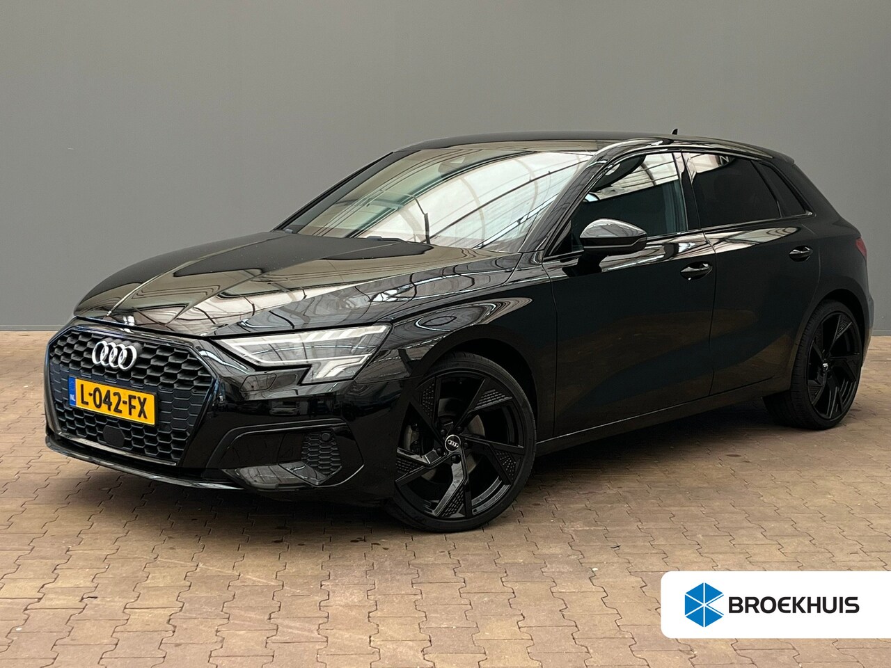 Audi A3 Sportback - 35 TFSI Business edition RS Look Velgen | Full LED | Carplay | Cruise | Getinte Ruiten | A - AutoWereld.nl