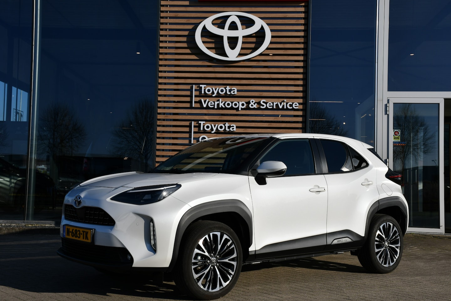Toyota Yaris Cross - 1.5 Hybrid Executive Automaat 116pk | Dodehoekdetectie | JBL-audio | Head-up display | NL- - AutoWereld.nl