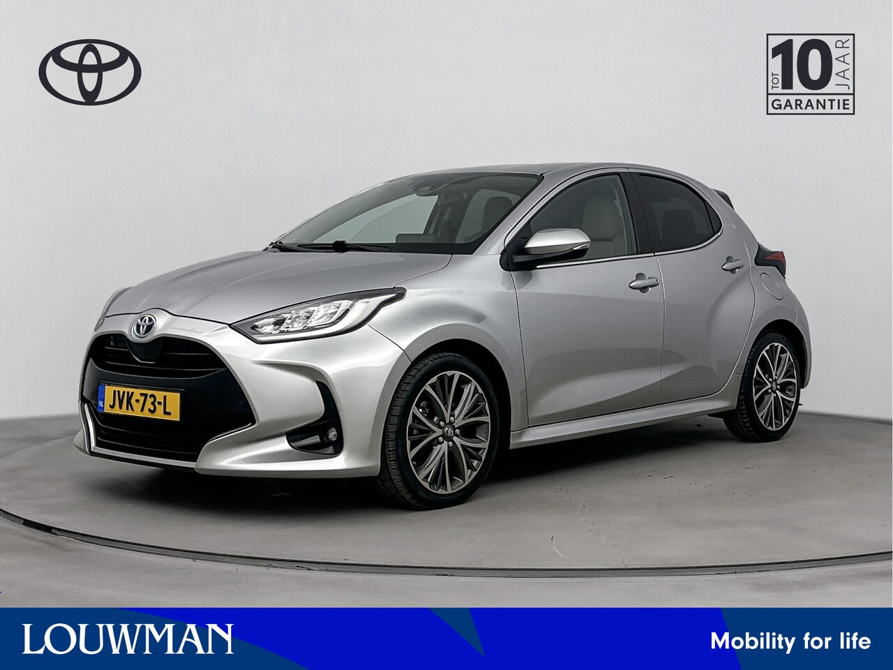 Toyota Yaris - 1.5 Hybrid Executive Limited | Stoelverwarming | 17'' LM-Velgen | HUD | Navi | Dodehoekdet - AutoWereld.nl
