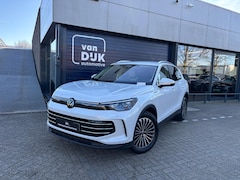 Volkswagen Tiguan - 1.5 eHybrid Plug in DSG 110 kw Elegance massage stoelen € 60.000 nieuw prijs Harman Kardon