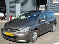 Peugeot 307 SW - 1.6 16V Premium, airco, zonnedak