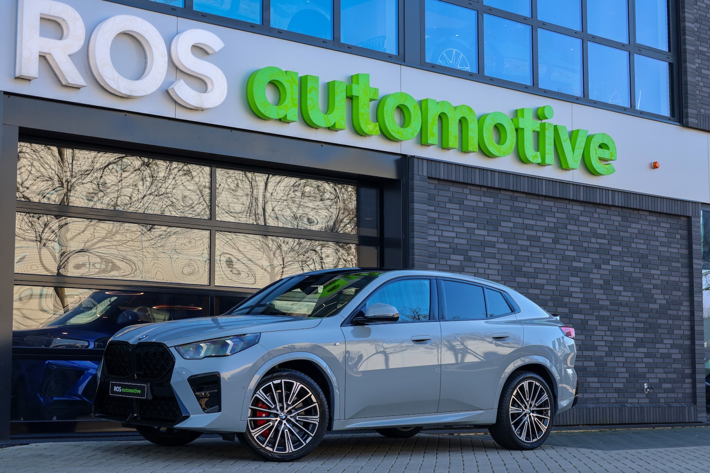 BMW X2 - sDrive20i M-Sport | NIEUWSTAAT! | BTW | PANO | HUD | ELEK TREKHAAK | CAMERA ACHTER | SHADO - AutoWereld.nl