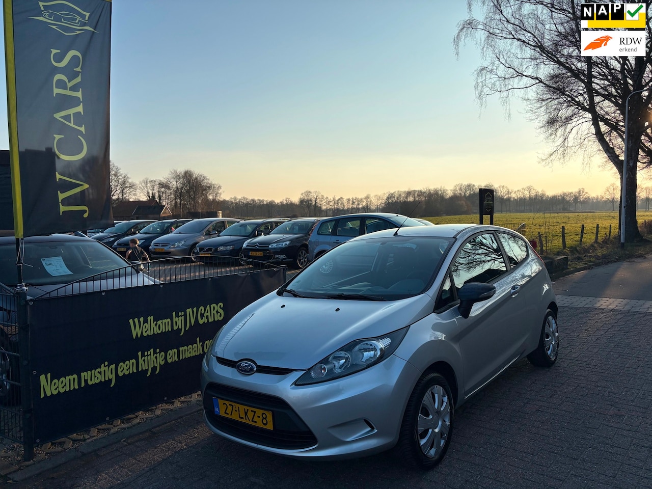 Ford Fiesta - 1.25 Limited AIRCO,ELEKT PAKKET,BOORDCOMPUTER,MULTIMEDIA,RADIOBEDIENING AAN STUUR,MET APK - AutoWereld.nl