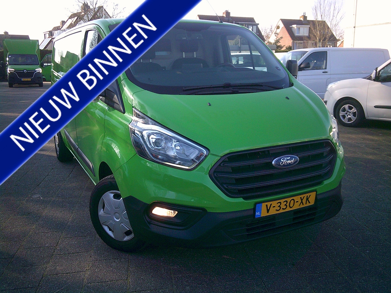 Ford Transit Custom - 300 2.0 TDCI L2H1 Trend VOORZIEN VAN AIRCO+CRUISE+TREKHAAK !!! - AutoWereld.nl