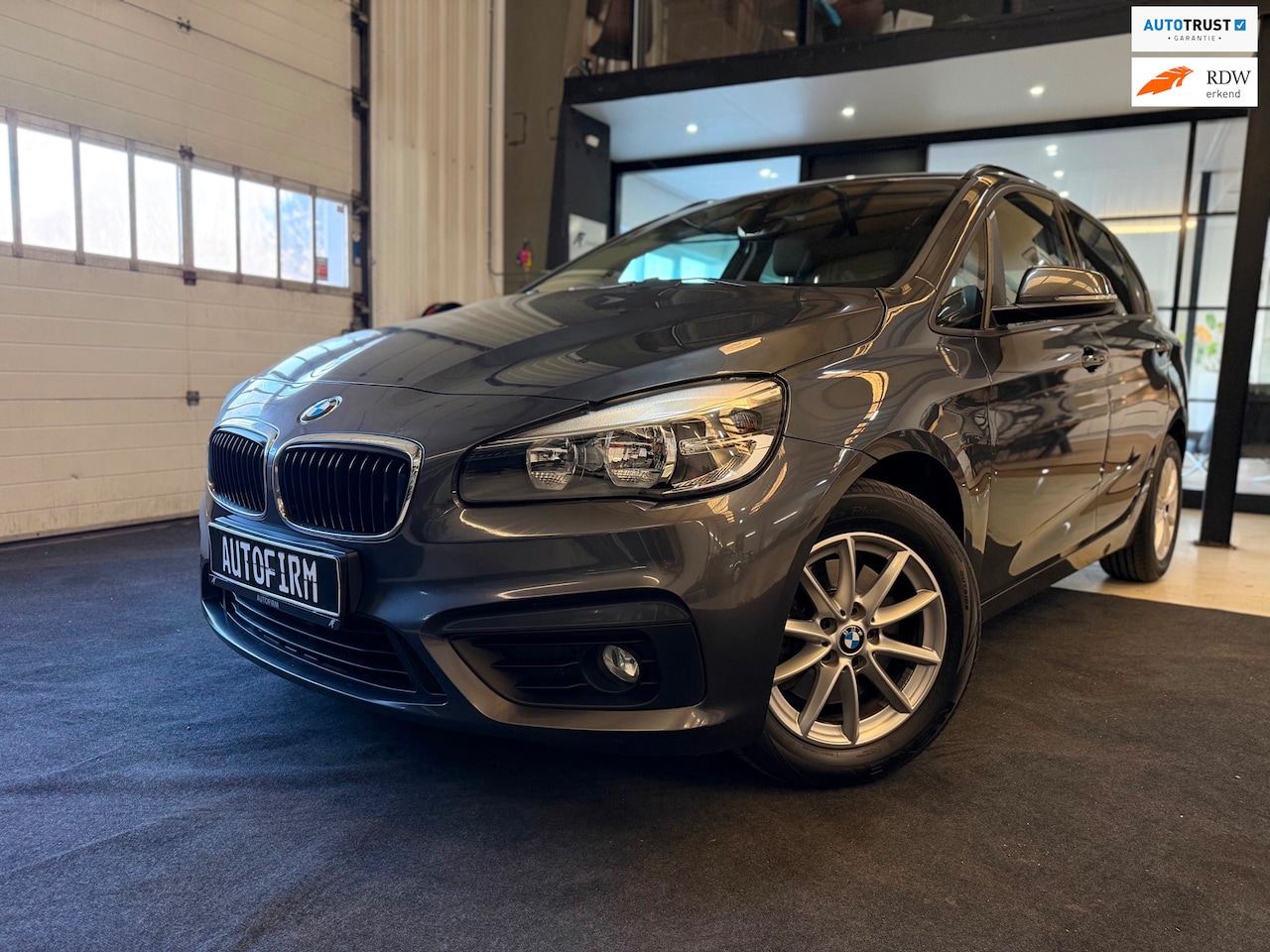 BMW 2-serie Active Tourer - 218i Dealer onderhouden Garantie Stoelverwarming Bluetooth audi voorbereiding Metallic Bla - AutoWereld.nl