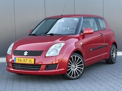 Suzuki Swift - 1.3 Cool Airco - Dubbel Din - Nieuwe APK - Zuinig