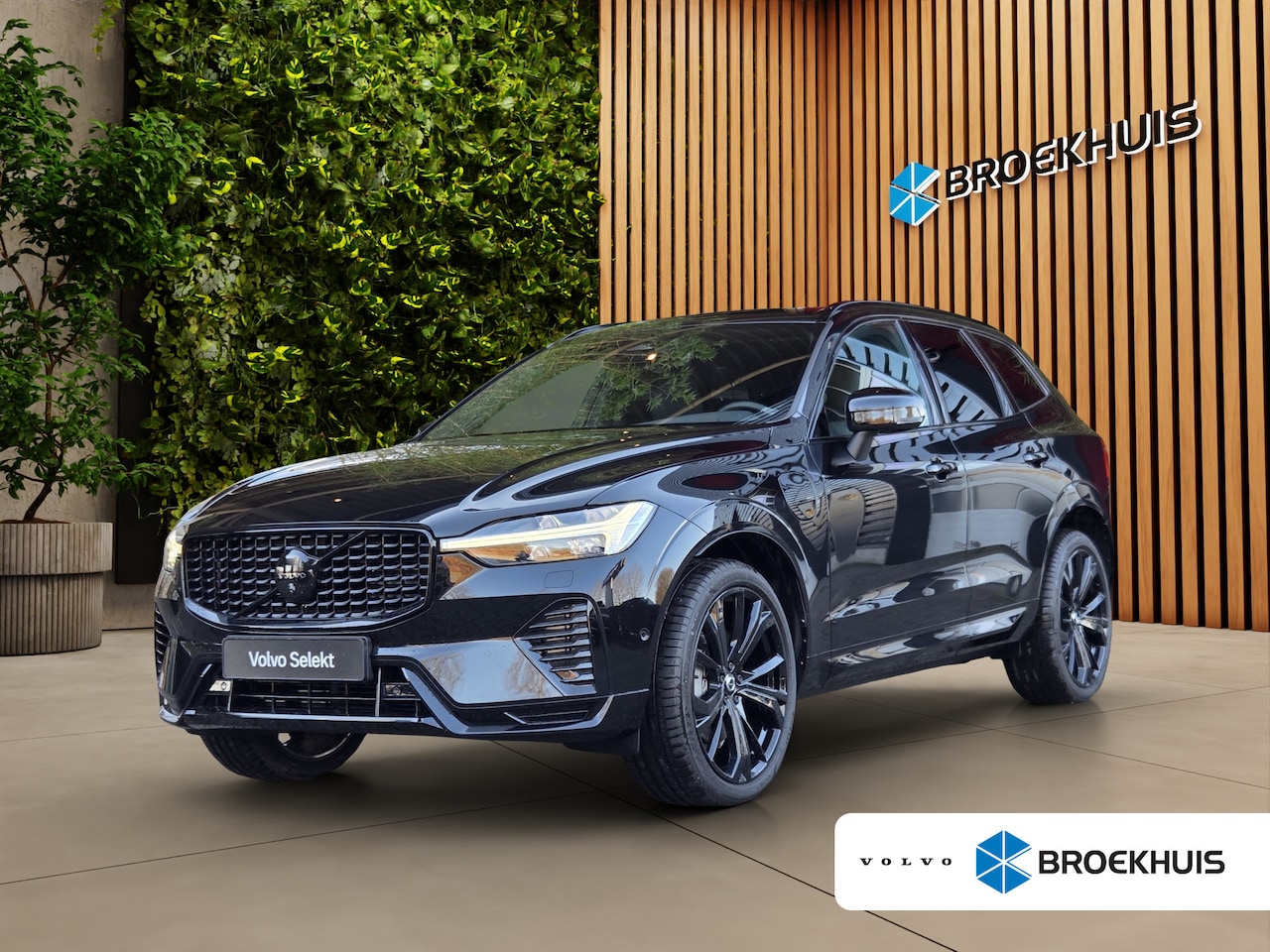 Volvo XC60 - 2.0 T6 Plug-in hybrid AWD Plus Black Edition | Trekhaak | 360 Camera | Harman/Kardon | Pan - AutoWereld.nl