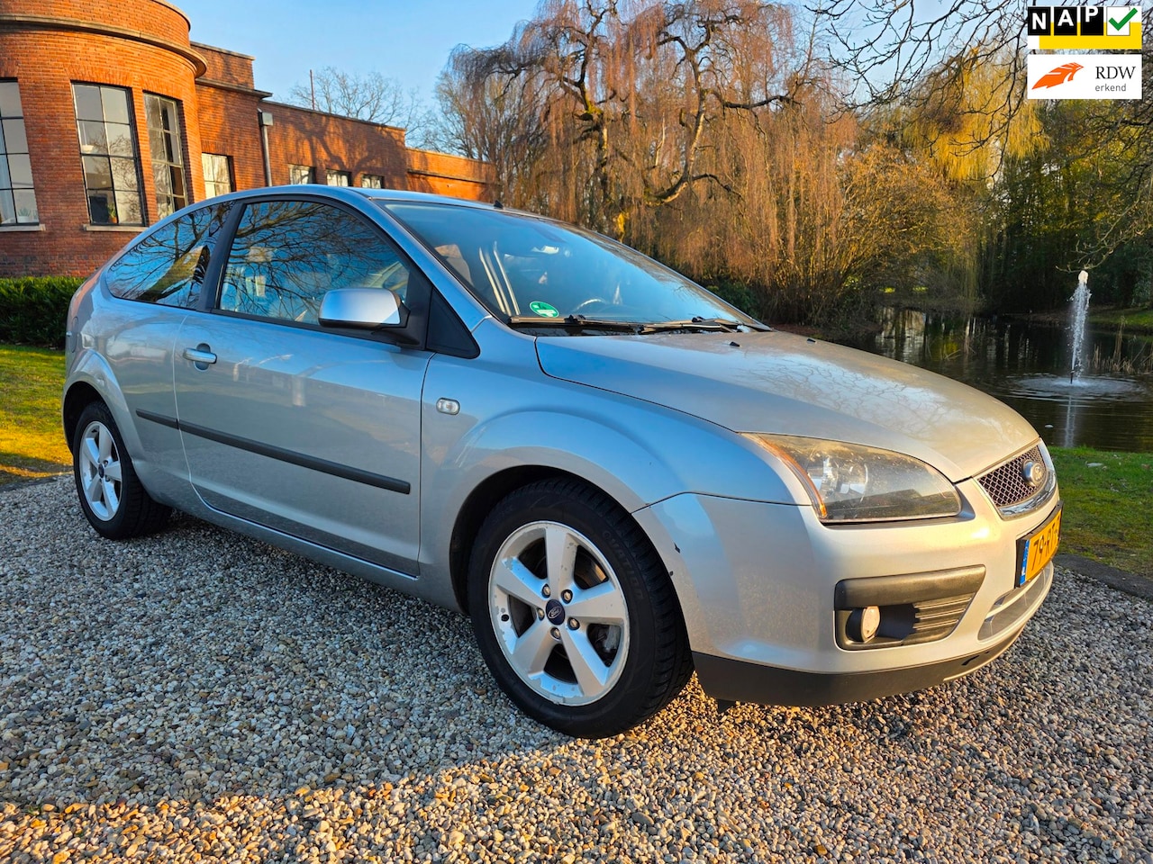 Ford Focus - 1.6-16V First Edition *apk:02-2027* - AutoWereld.nl