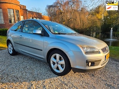 Ford Focus - 1.6-16V First Edition *apk:02-2027