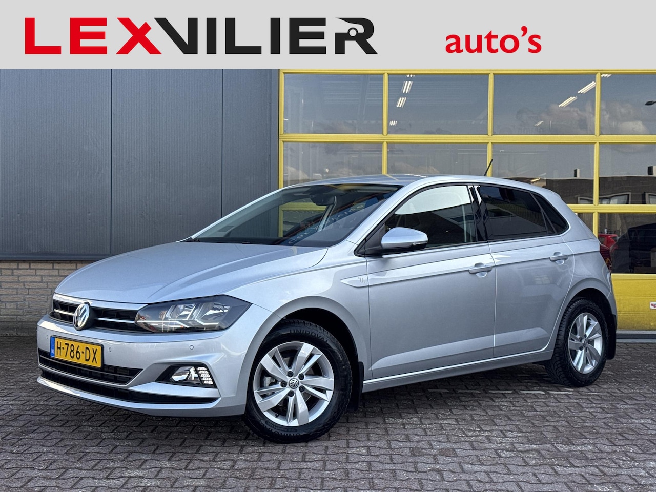 Volkswagen Polo - 1.0 TSI Comfortline Nieuwstaat 17.000 km!  Incl BOVAG Garantie - AutoWereld.nl