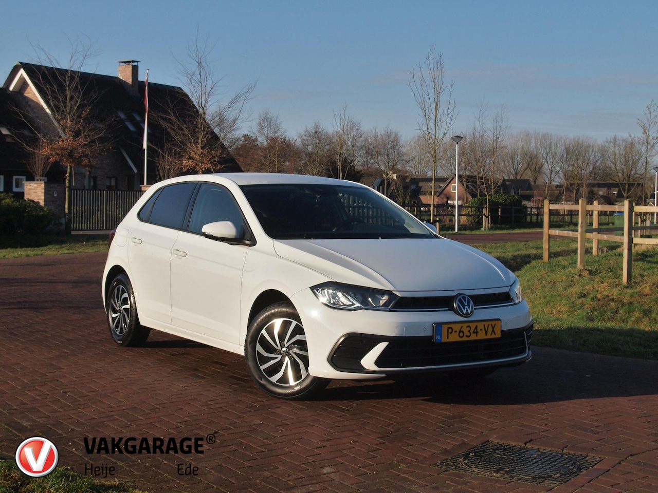 Volkswagen Polo - 1.0 TSI Life Business | Automaat | Apple Carplay | Privacy Glas | Stoelverwarming | NL-Aut - AutoWereld.nl