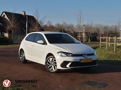 Volkswagen Polo - 1.0 TSI Life Business | Automaat | Apple Carplay | Privacy Glas | Stoelverwarming | NL-Aut