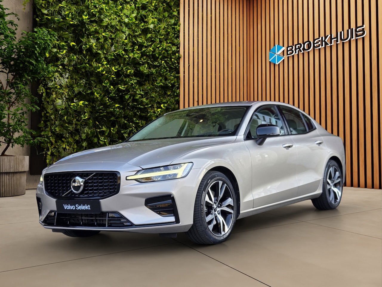 Volvo S60 - 2.0 B4 Plus Dark | Harman/Kardon | Memory | Adaptive Cruise | Stuur/stoelverwarming | CarP - AutoWereld.nl