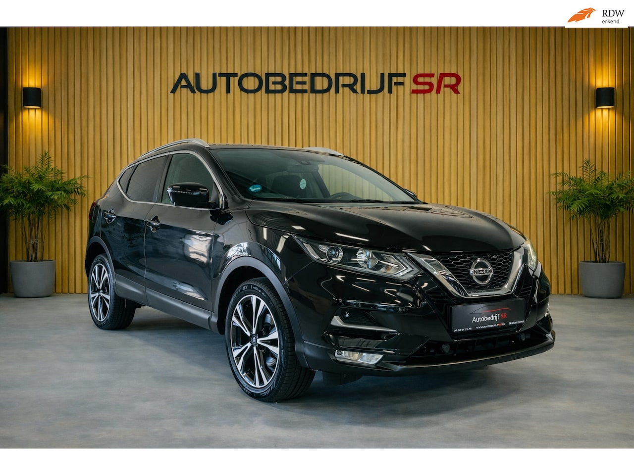 Nissan Qashqai - 1.3 DIG-T N-Connecta Panoramadak! Stoelverw! Automaat! Weinig KM! - AutoWereld.nl