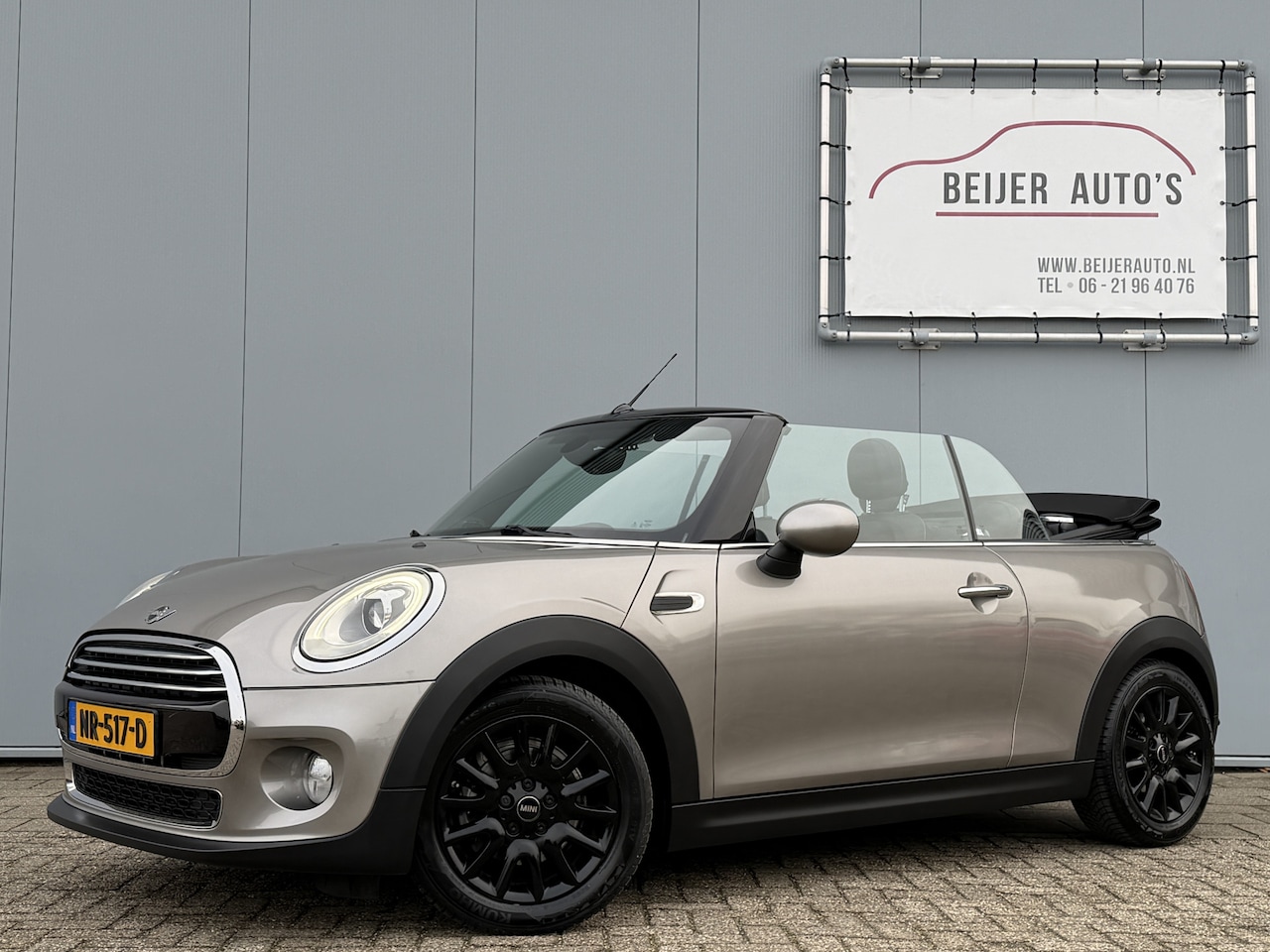 MINI Cabrio - Mini 1.5 Cooper Salt Business Harman Kardon/Navi/16inch. - AutoWereld.nl