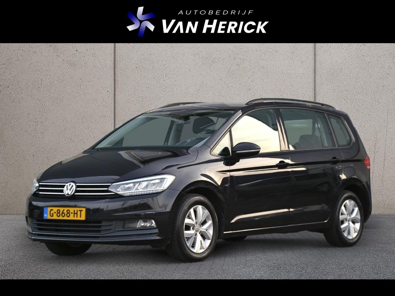 Volkswagen Touran - 1.4 TSI Highline 7p | Trekhaak | Stoelverwarming | ACC - AutoWereld.nl