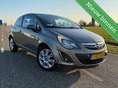 Opel Corsa - 1.2 16v BlitZ 86pk | Airco | Navi