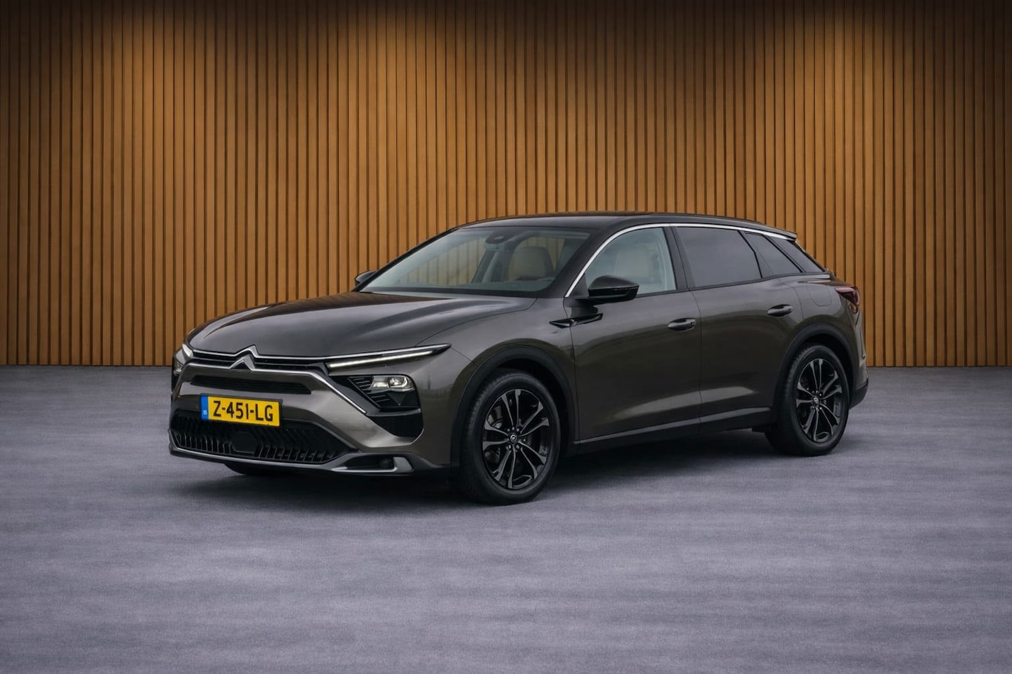 Citroën C5 X - 1.6 Plug-in Hybrid 180 Plus - AutoWereld.nl