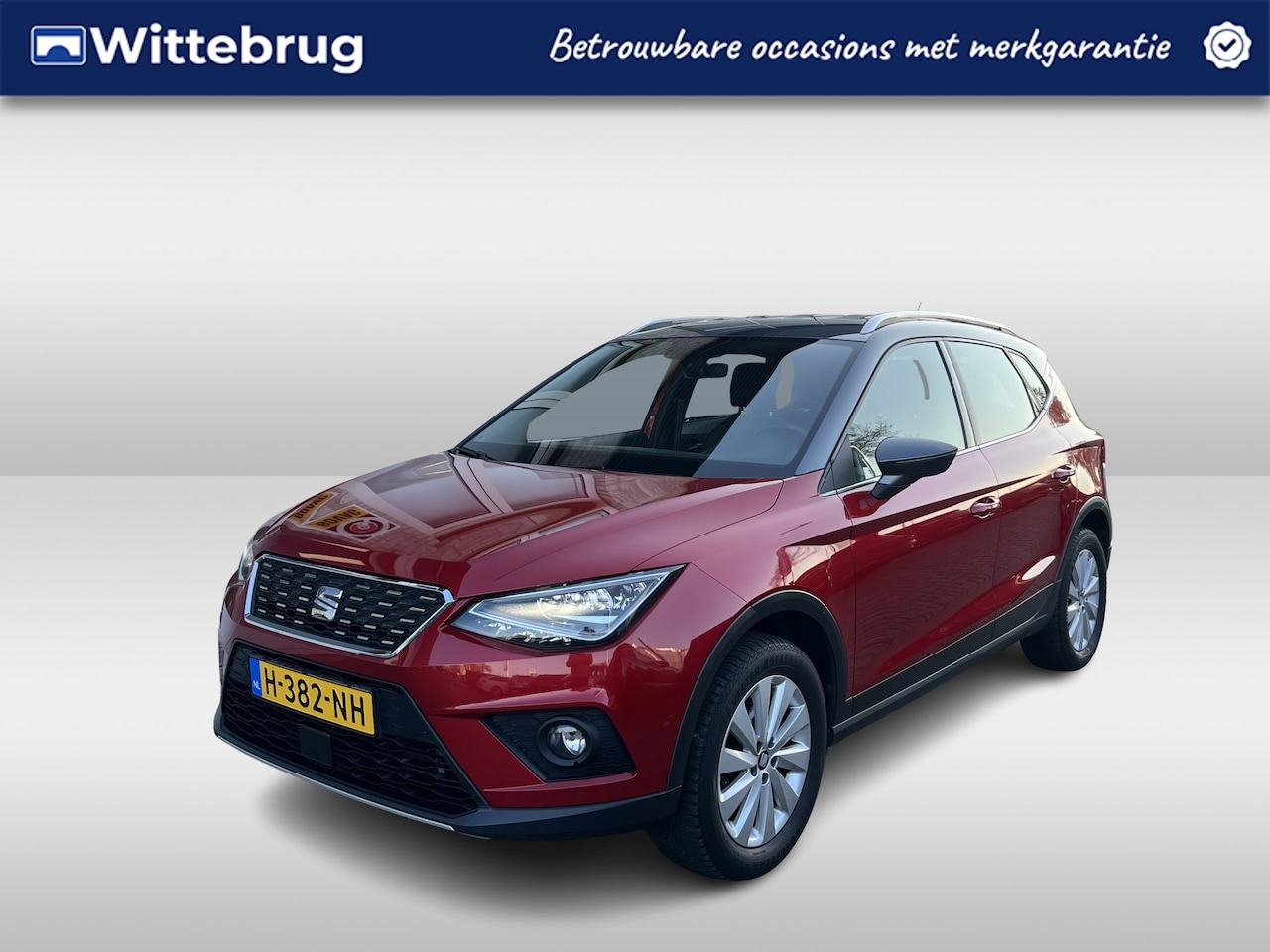 SEAT Arona - 1.0 TSI FR Launch Edition / TREKHAAK/ PARK. SENSOREN/ KEYLESS/ CRUISE/ FULL LINK/ LED/ NAV - AutoWereld.nl