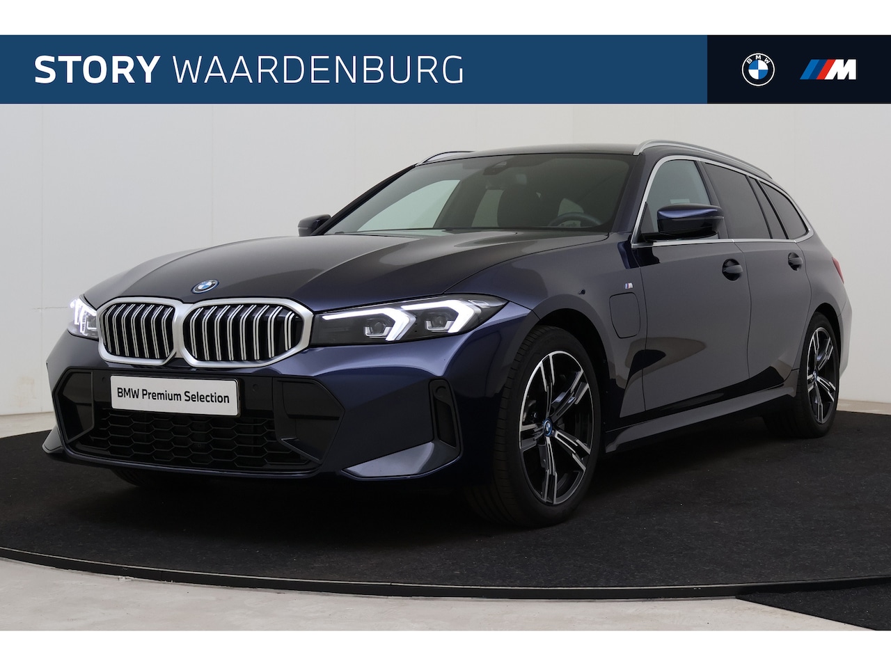 BMW 3-serie Touring - 320e M Sport Automaat / Sportstoelen / Live Cockpit Plus / Stoelverwarming / Cruise Contro - AutoWereld.nl