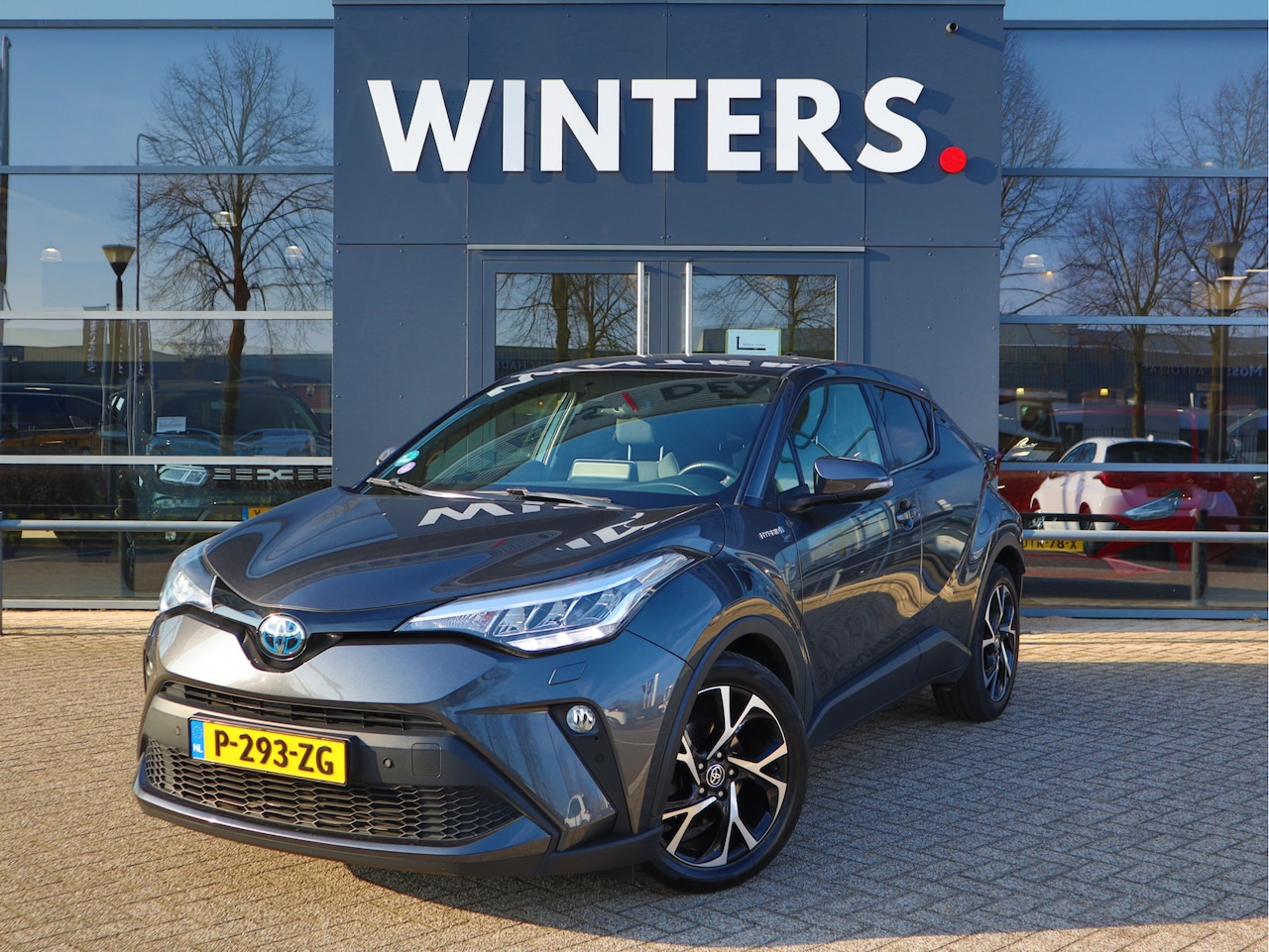 Toyota C-HR - 1.8 Hybrid Dynamic Navigatie | Camera | Cruise Control | LED | 18 inch - AutoWereld.nl