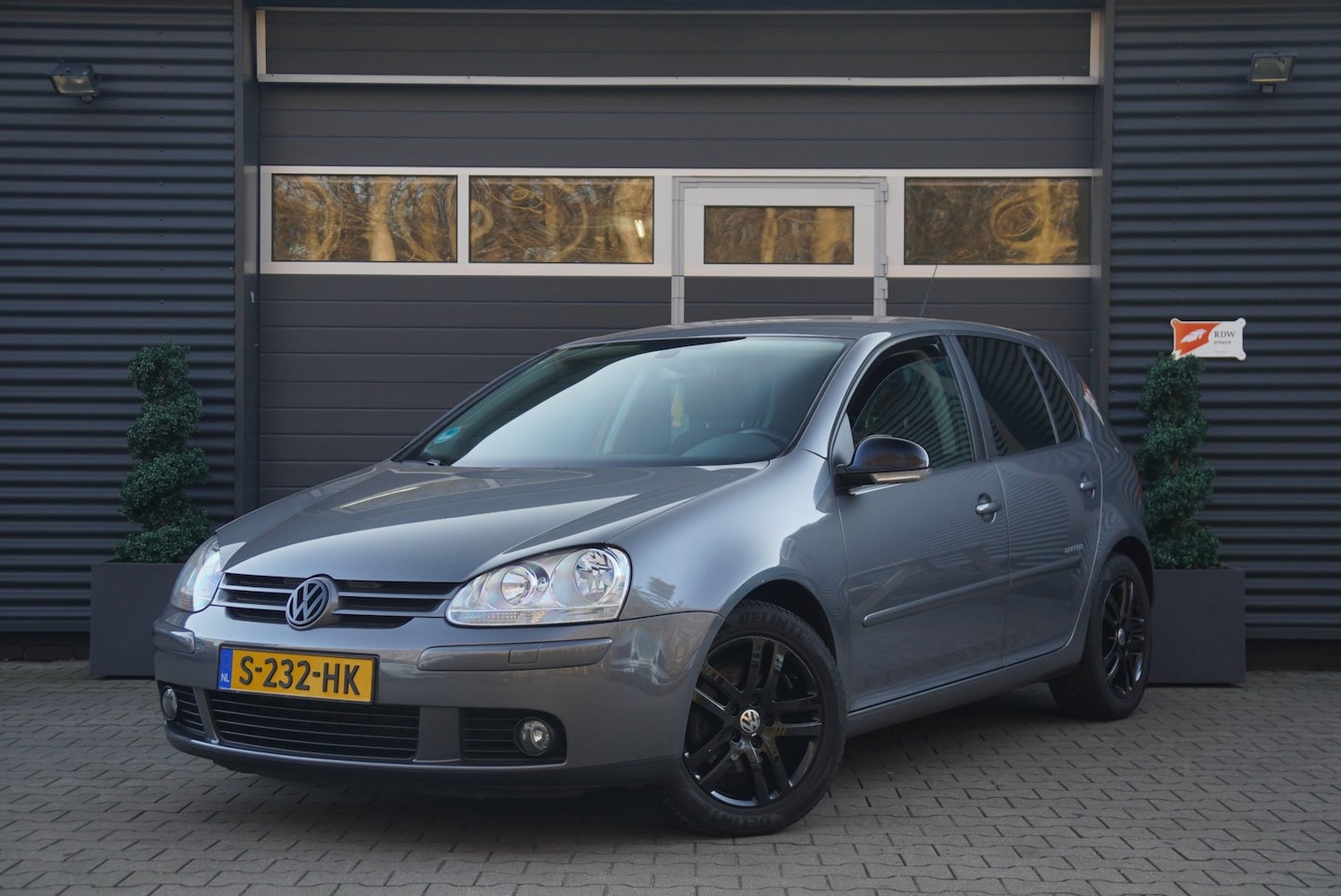 Volkswagen Golf - 1.6 United 5DRS STOELVERW. CLIMA CRUISE MULTIF STUUR - AutoWereld.nl