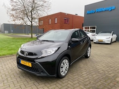 Toyota Aygo X - 1.0 VVT-i MT Play