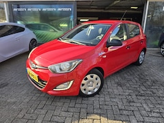 Hyundai i20 - 1.2i Business Edition | 12MND GARANTIE | AIRCO | TREKHAAK | ELEC RAMEN | NW APK |