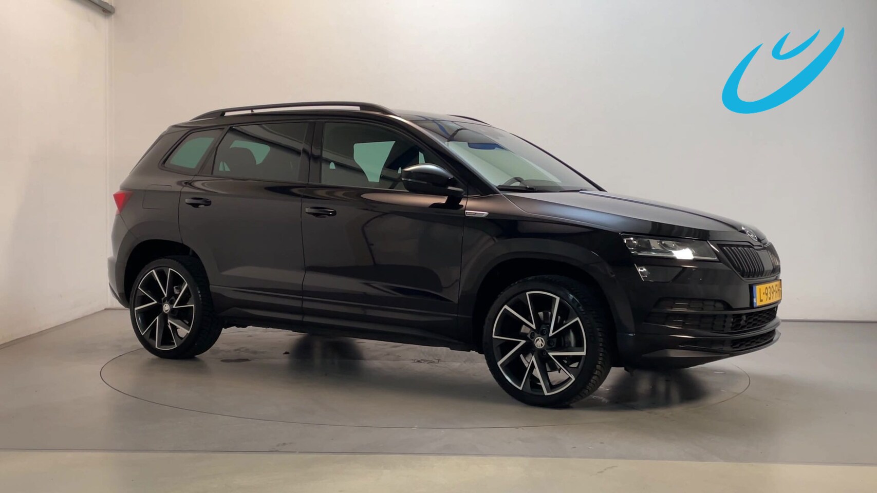Skoda Karoq - 1.5 TSI 150pk DSG ACT Sportline Business Stoelverwarming Sfeerverlichting Virtual Cockpit - AutoWereld.nl