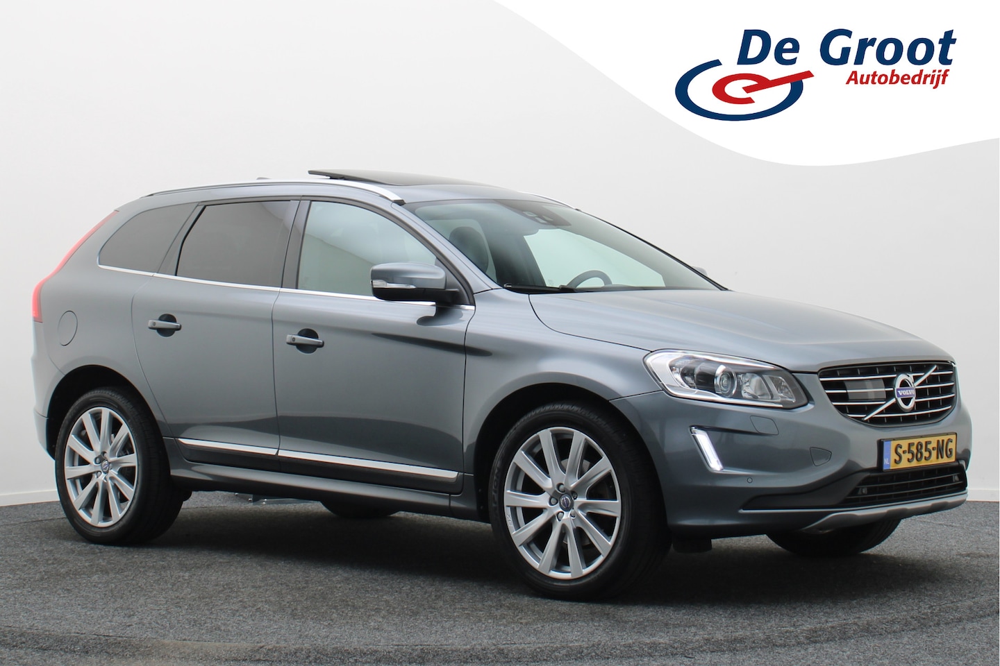 Volvo XC60 - 2.0 T6 Summum Panoramadak, Camera, H&K, Leer, Keyless, ACC, Xenon, 20" - AutoWereld.nl