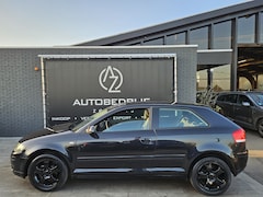 Audi A3 - 1.6 Attraction *Überschwarz*AC*Sport