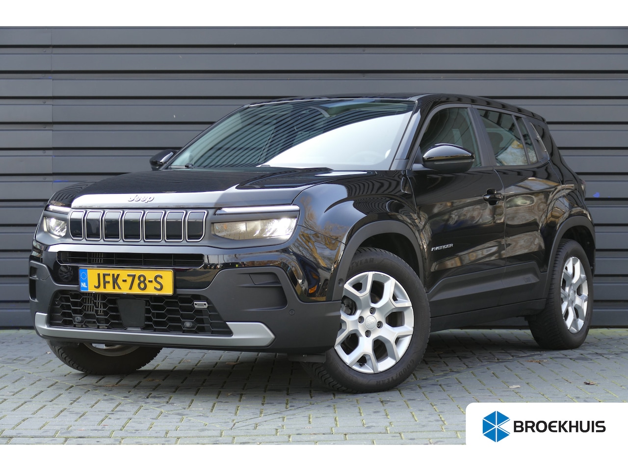 Jeep Avenger - 1.2 100PK LONGITUDE / NAVI / LED / CLIMA / PDC / 16"LMV / STOELVERWARMING / BLUETOOTH / AD - AutoWereld.nl
