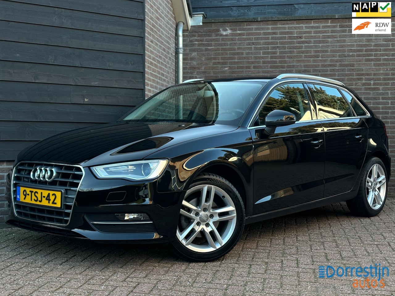 Audi A3 Sportback - 1.2 TFSI Attraction Pro Line plus | Xenon | Navi | Cruise | NAP - AutoWereld.nl