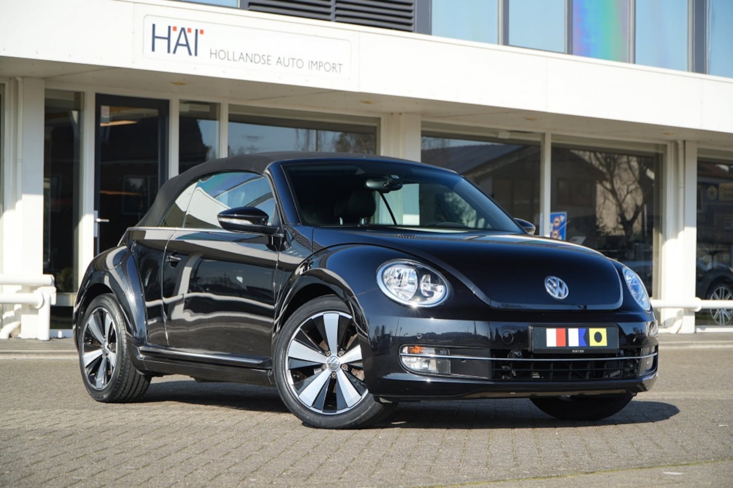 Volkswagen Beetle Cabriolet - 1.2 TSI Design I Automaat I Leer I 18 inch I - AutoWereld.nl