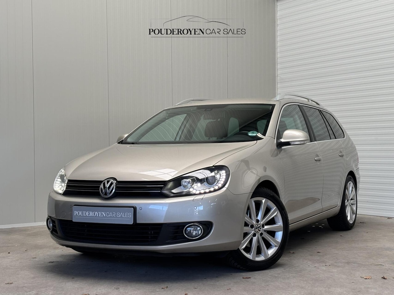 Volkswagen Golf Variant - 1.4 TSI Highline / LED / Trekhaak / Navi / StoelVW / Keurig onderhouden! - AutoWereld.nl