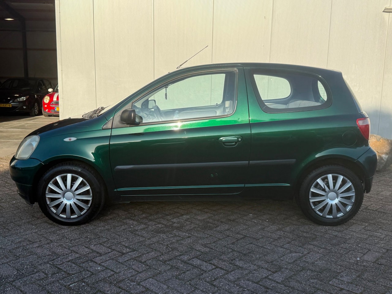 Toyota Yaris - 1.0-16V VVT-i Luna 1.0-16V VVT-i Luna - AutoWereld.nl