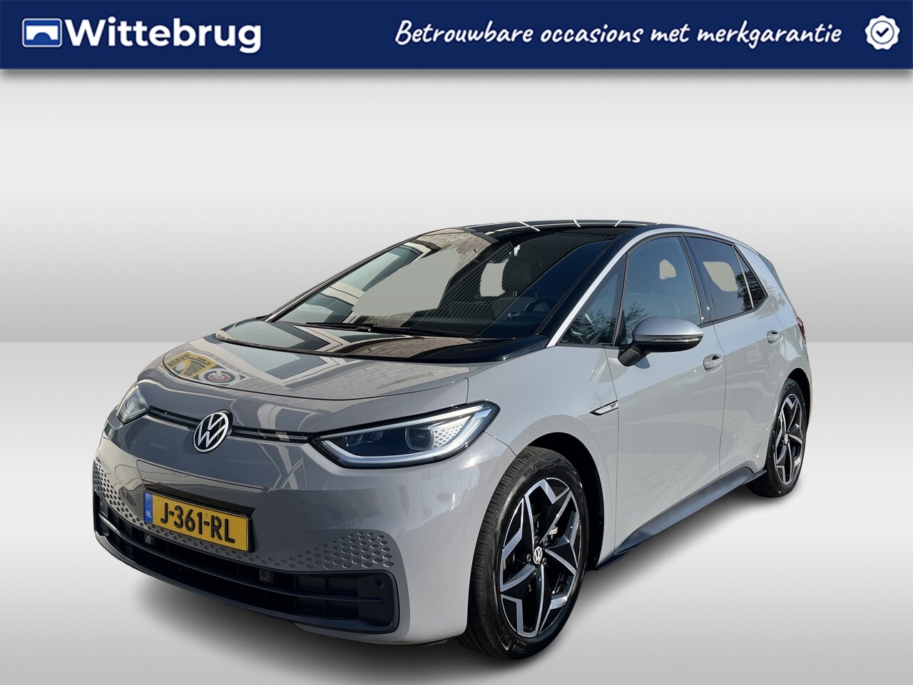 Volkswagen ID.3 - First Plus 58 kWh / AUTOMAAT/ STOELVERWARMING/ NAVI/ CAMERA/ PARK. SENSOREN/ CLIMA/ CRUISE - AutoWereld.nl