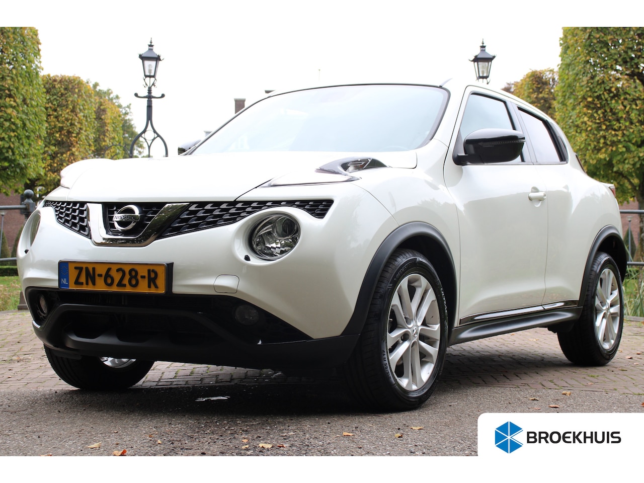 Nissan Juke - 1.2 N-CONNECTA | NL-AUTO! | 1E EIGENAAR! | LEDER/ALCANTARA | CAMERA | NAVI | CRUISE | CLIM - AutoWereld.nl