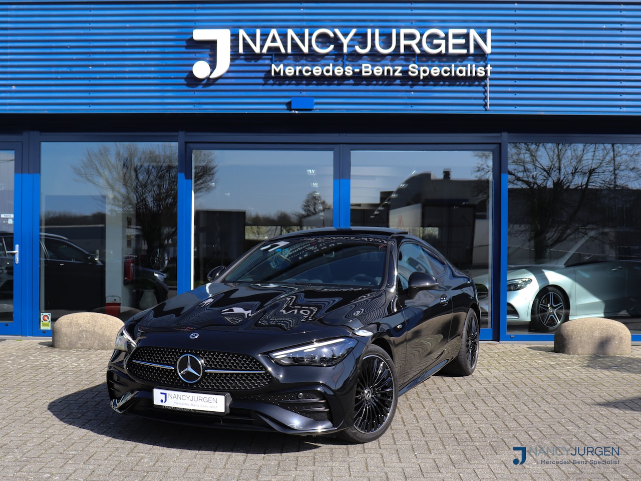 Mercedes-Benz CLE Coupé - 300 e 2x AMG | Elektr. Panodak | Memory 2x | Night | MBUX Premium | Burmester | Ambiente | - AutoWereld.nl