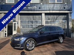 Volkswagen Passat Variant - 1.4 TSI GTE Highline 2016 204pk Panodak, Trekhaak, 18Inch, Cruise, Navi Dealer onderhouden