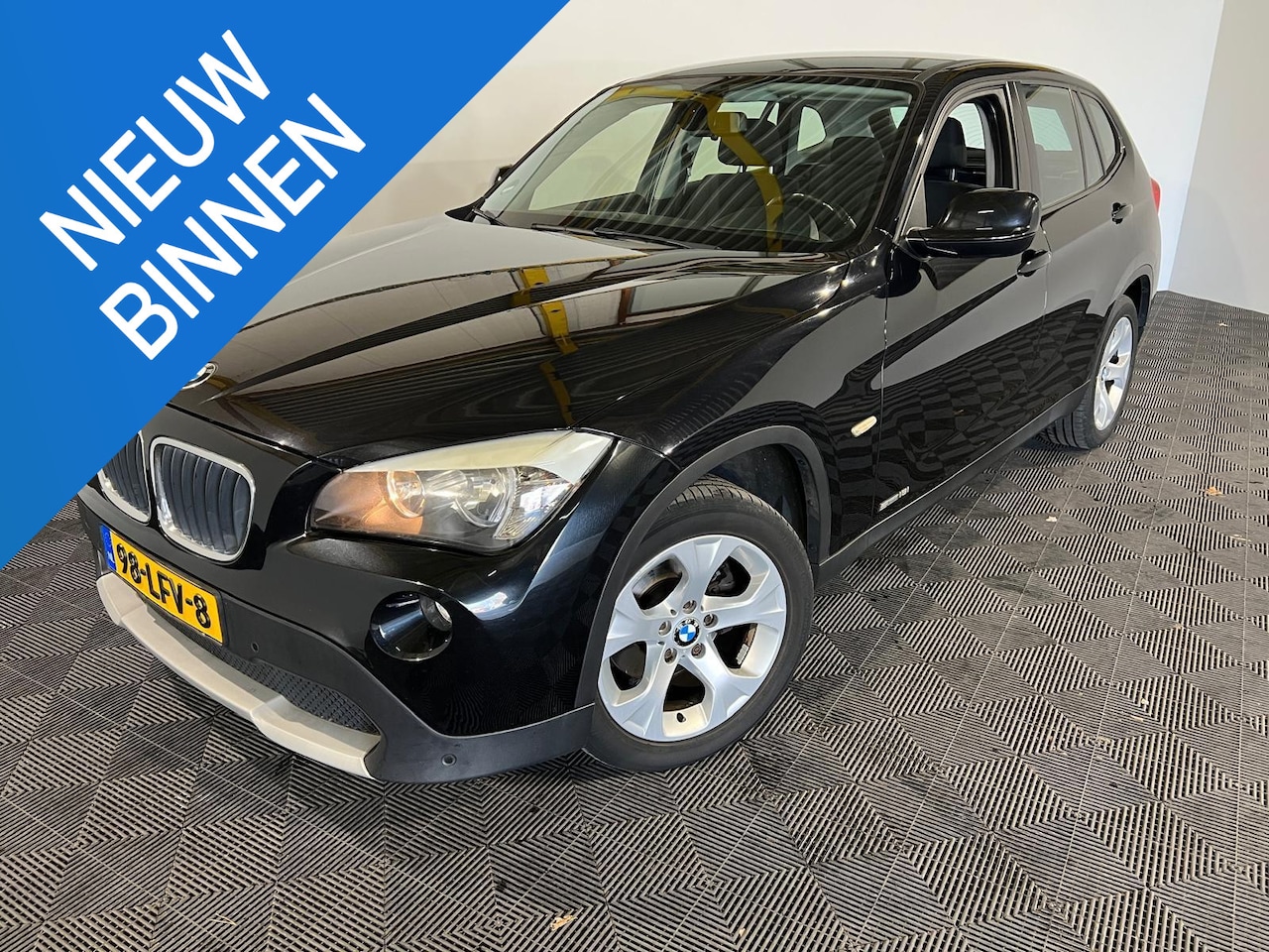 BMW X1 - sDrive18i Executive Automaat - AutoWereld.nl