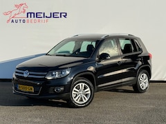 Volkswagen Tiguan - 2.0 TSI Sport&Style 4Motion Sportvelgen | AllSeason | Cruise | Parkeersensoren | Airco | T