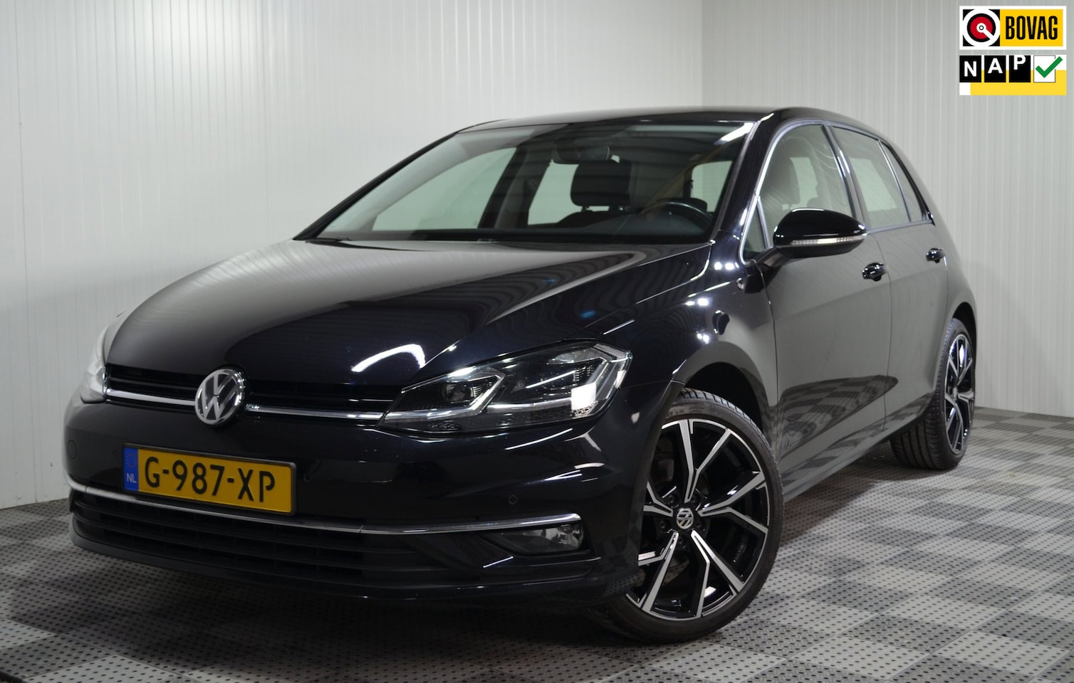 Volkswagen Golf - 1.0 TSI Highline Carplay / Adap.Cruis. / Virtual / Pdc / NL auto - AutoWereld.nl