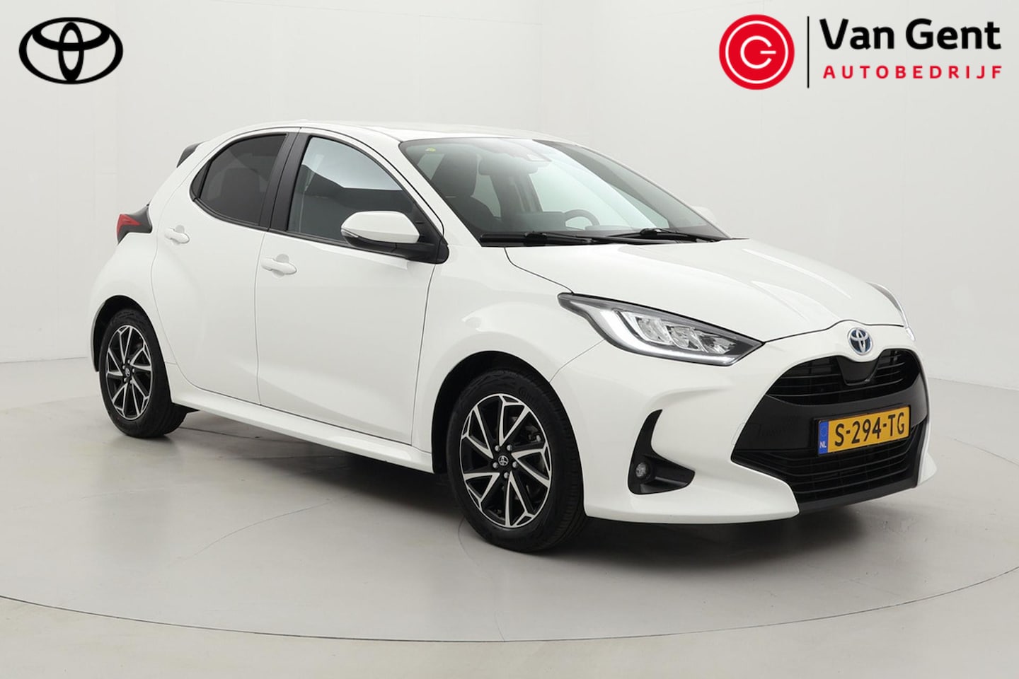 Toyota Yaris - 1.5 Hybrid Dynamic | Apple Carplay / Android Auto | Stoelverwarming | Adaptive Cruise | Cl - AutoWereld.nl