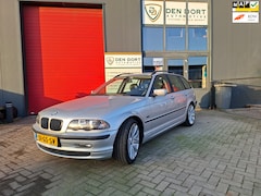 BMW 3-serie Touring - 320i Executive Aut.*Leer*Navi* YOUNTIMER 25jaar