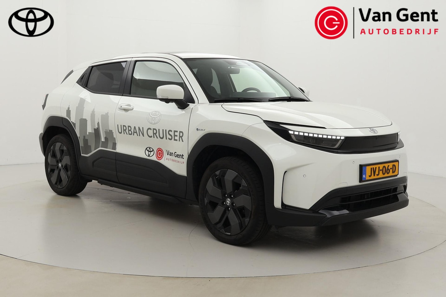 Toyota Urban Cruiser - Executive 61 kWh | Panoramadak | Dodehoek detectie | JBL | 360 camera | Apple Carplay / An - AutoWereld.nl