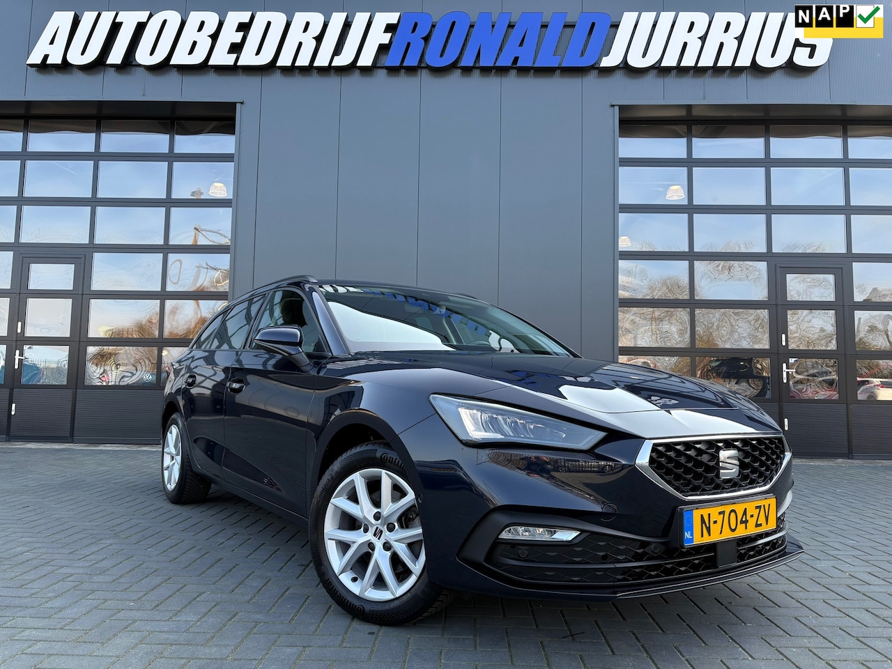 SEAT Leon Sportstourer - 1.5 TSI Style Business Intense Nieuw Model/NL.Auto/Camera/Full Led/Carplay/1Ste Eigenaar/D - AutoWereld.nl